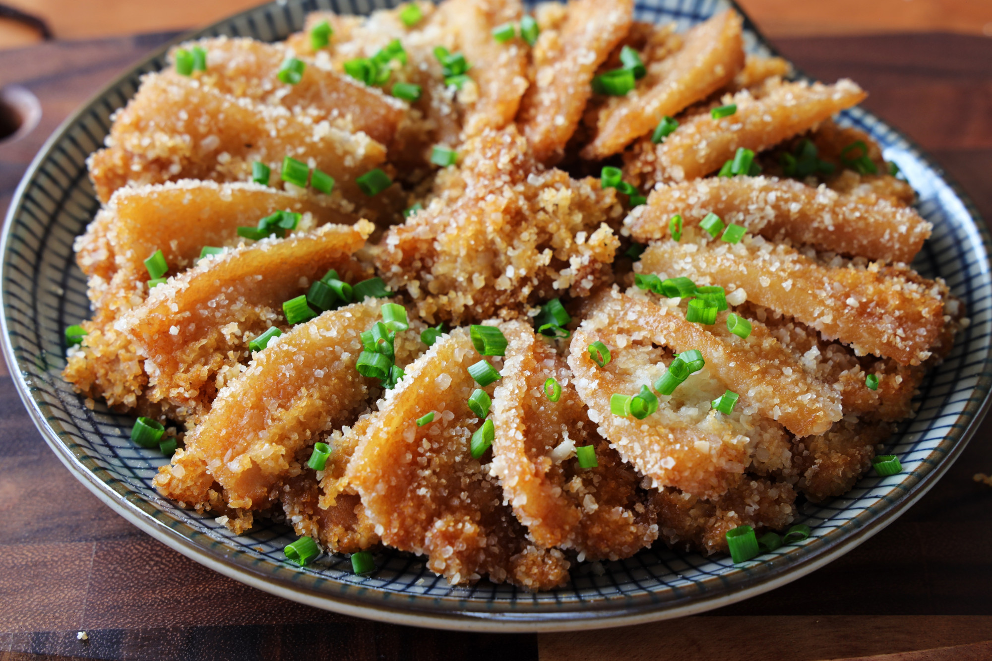 五花肉加上半碗大米，這樣吃不加一滴油，蒸一蒸，好吃不油膩