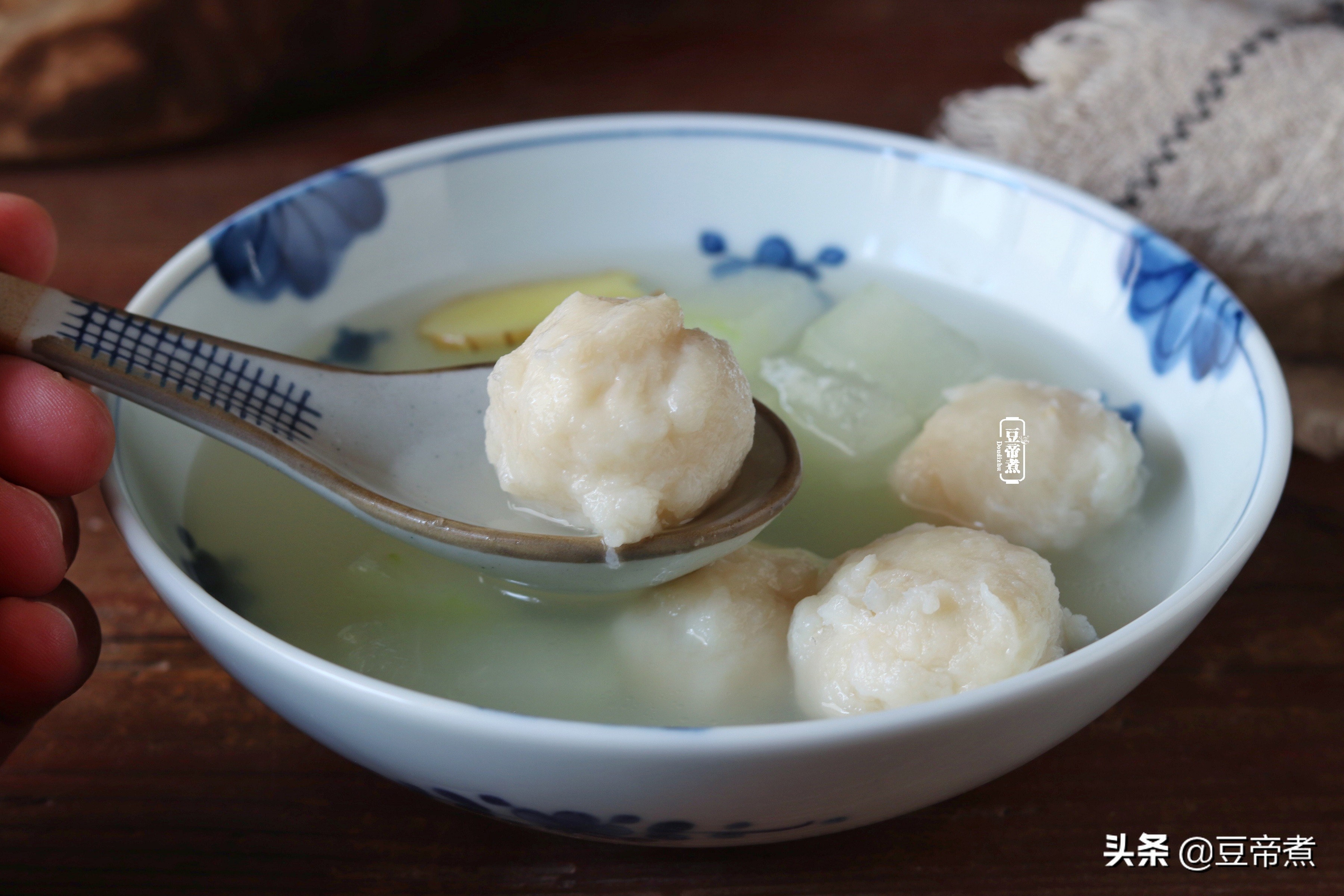夏天可以常做的一道汤，汤清味美特好吃，吃过一次就忘不了