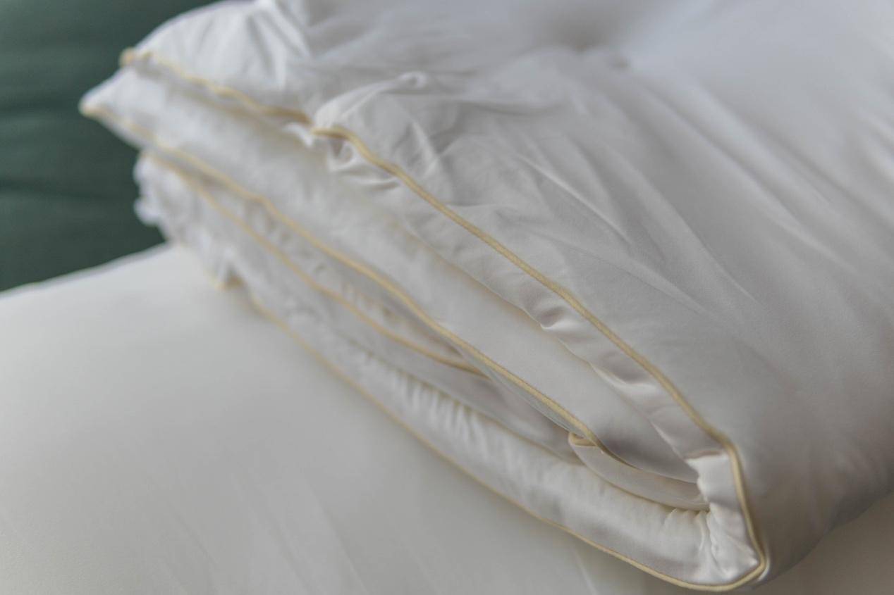 小米有品绘睡超柔玉米纤维抗菌被：一床好被，一个温暖的冬夜