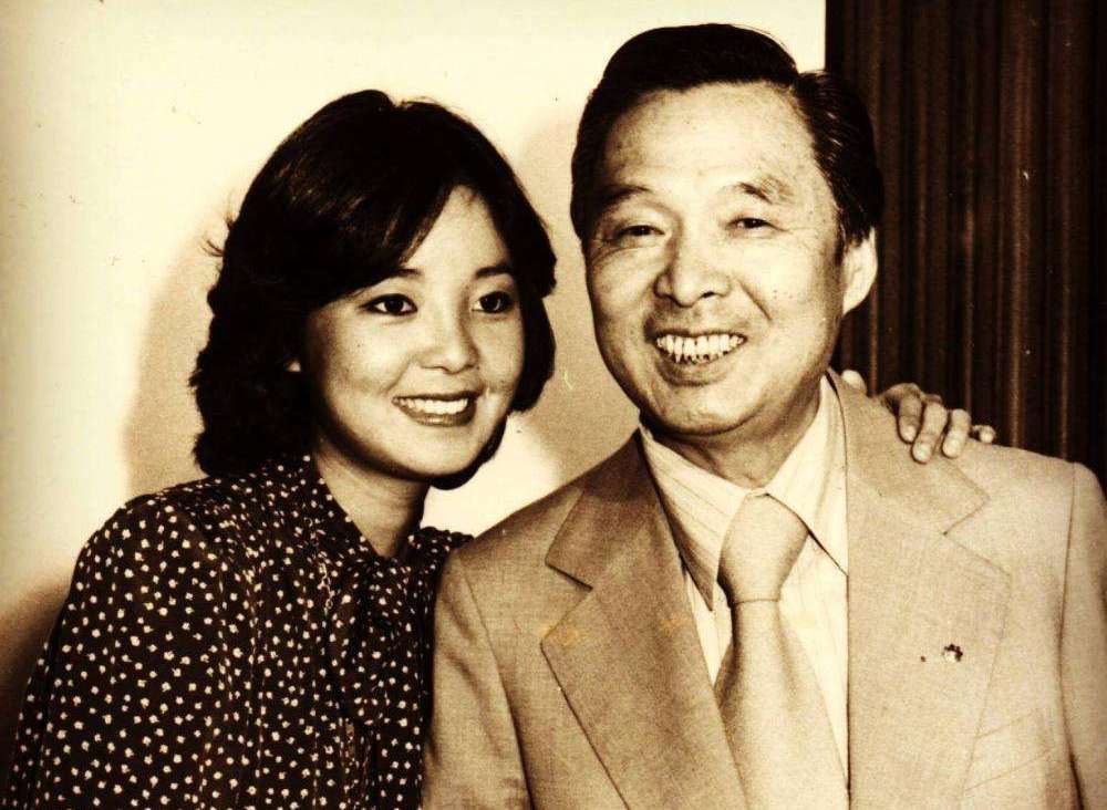 他是黄埔军校毕业的高材生，一生低调，女儿成