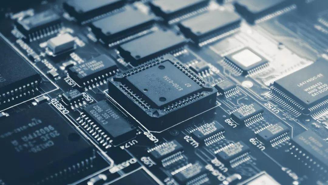 比尔盖茨说对了？中国半导体再传好消息，总投资1.3万亿元
