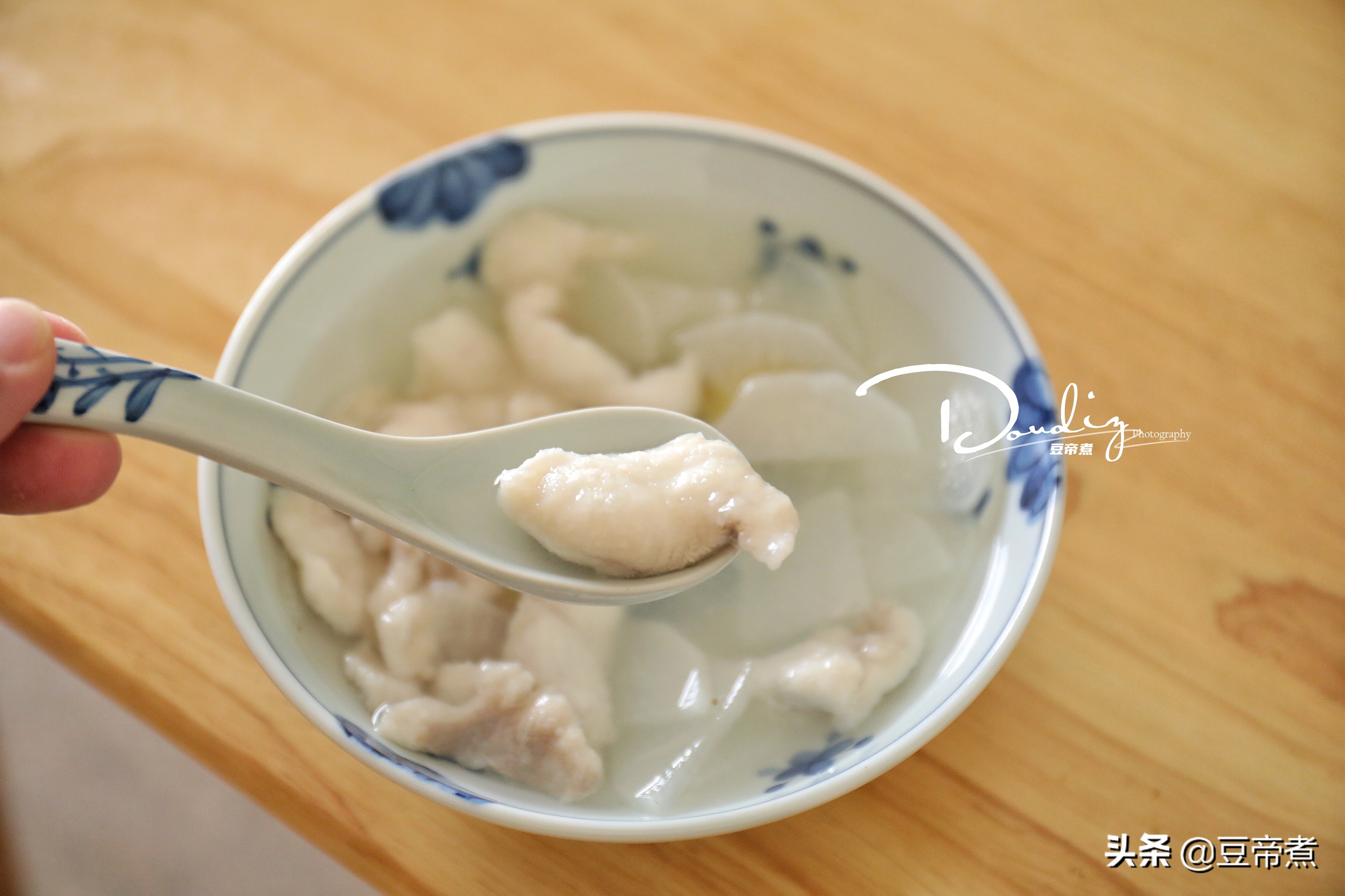 鲨鱼肉到底能不能吃，该怎么做才好吃，福建人告诉你，它的吃法