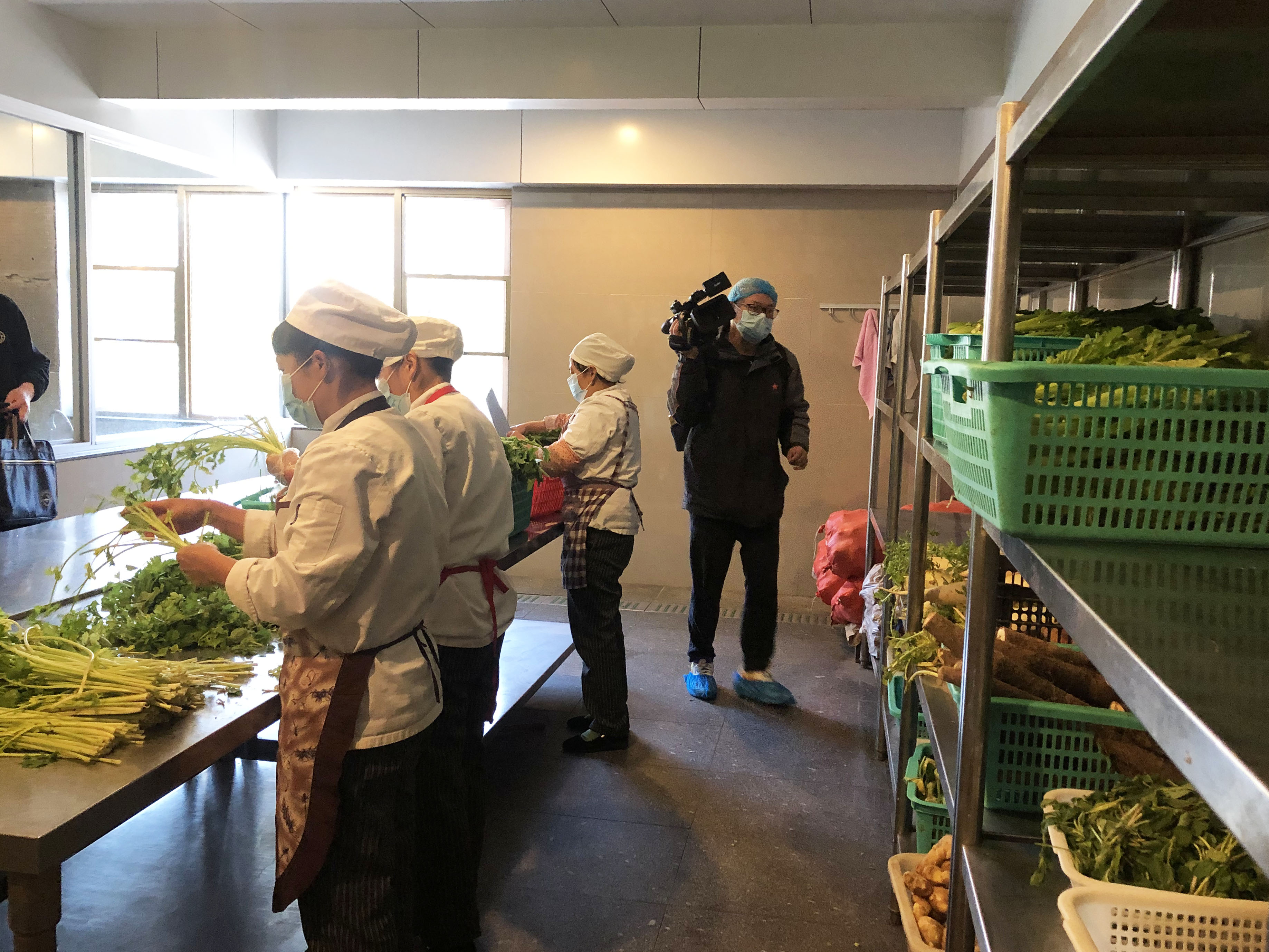 年夜饭大检查进行中，昆明为2021春节期间食品安全保驾护航