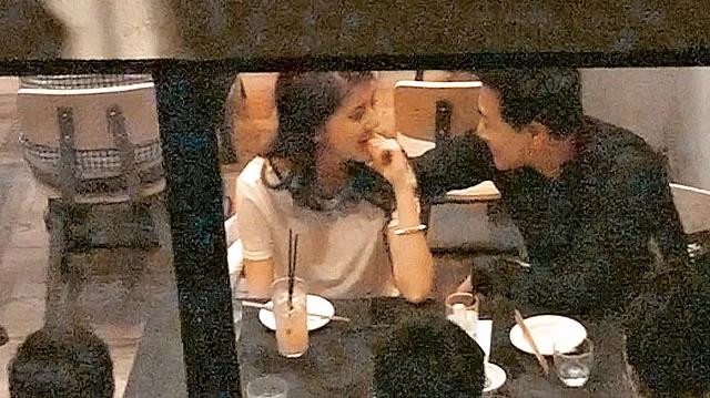 他是富二代，他的女人都不拜金