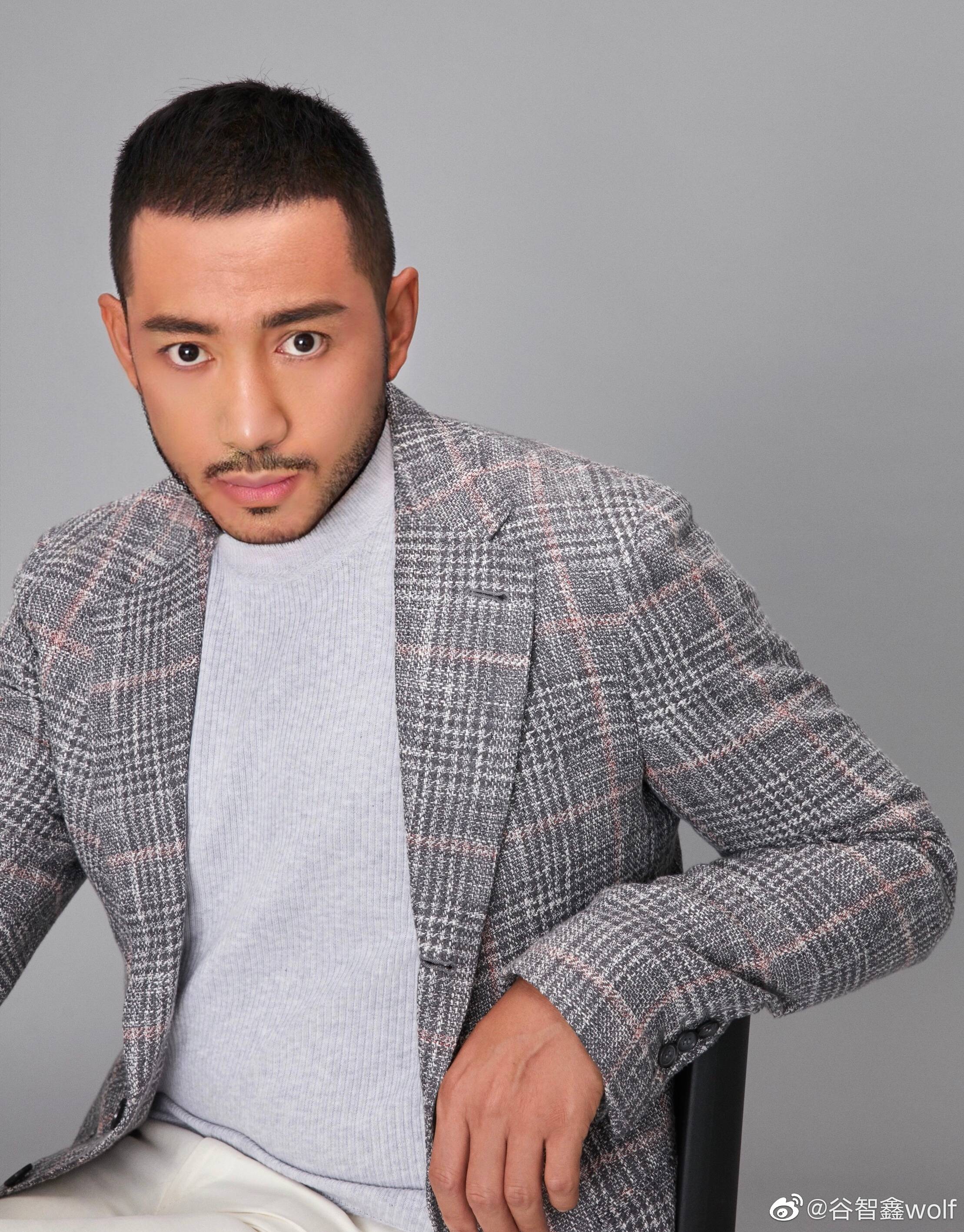 他曾是最红男主角，因不用马替而从马上摔下来