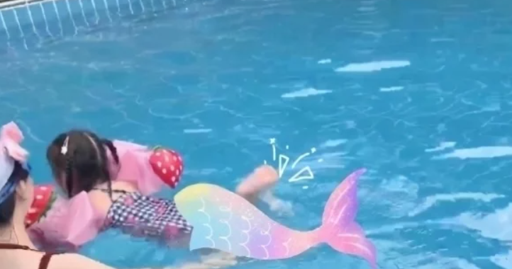 郭富城豪宅内景曝光！家里放着价值40万沙发，偌大飘窗很抢眼