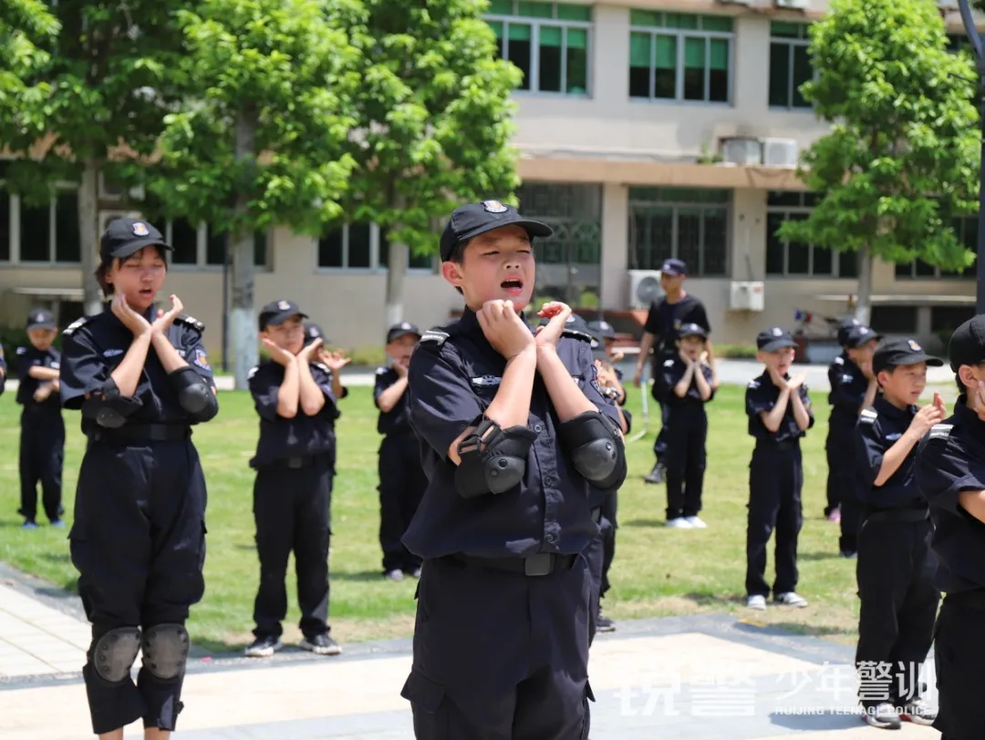 锐警少年警训夏令营：我们在奔跑，创造属于自己的警察梦