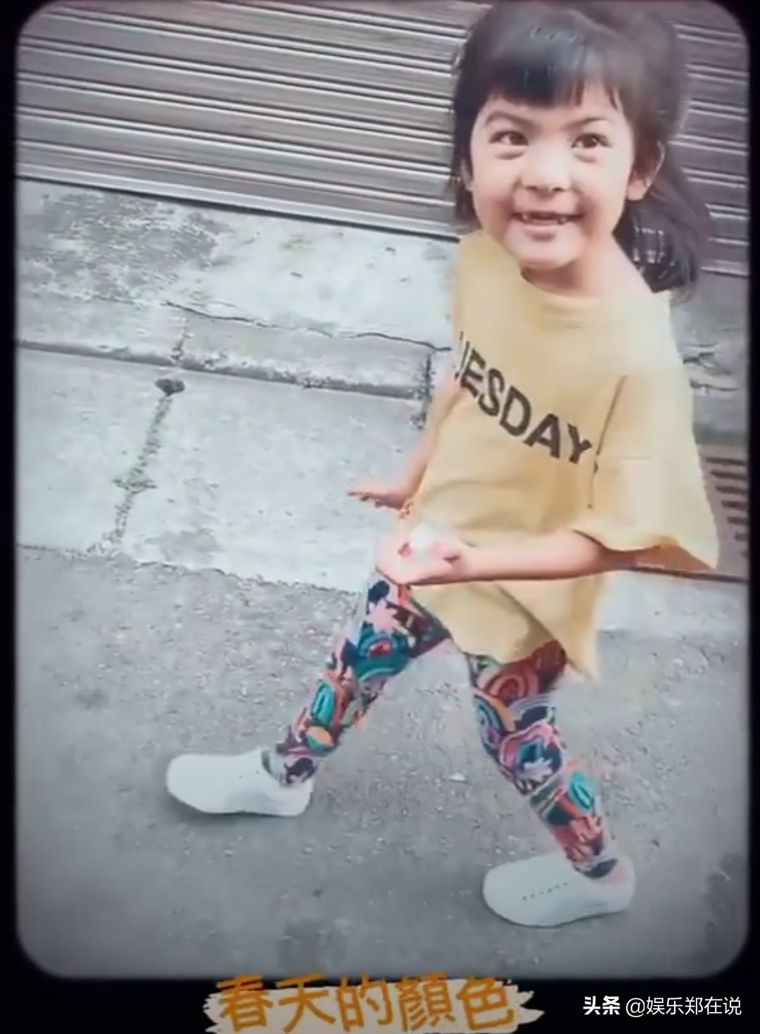 修傑楷曬女兒近照，咘咘眼神盡顯寵溺，Bo妞笑露牙齒喜感十足