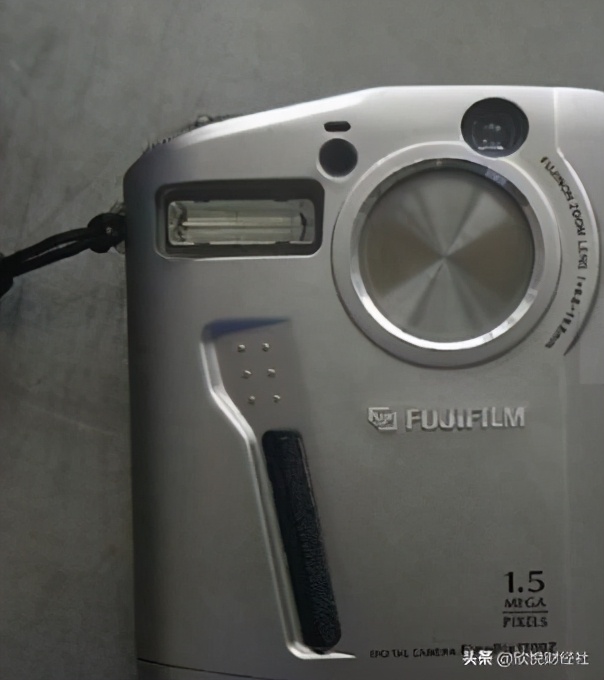 他是淘宝的第1位用户，订单至今挂在阿里大楼内，当年卖了什么？