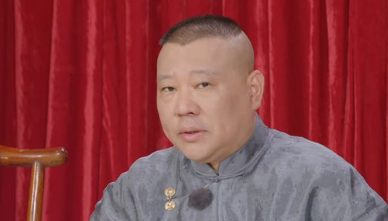 曹云金演出時打過岳云鵬？大鬧生日宴后，燒餅為何會想跟著離開？