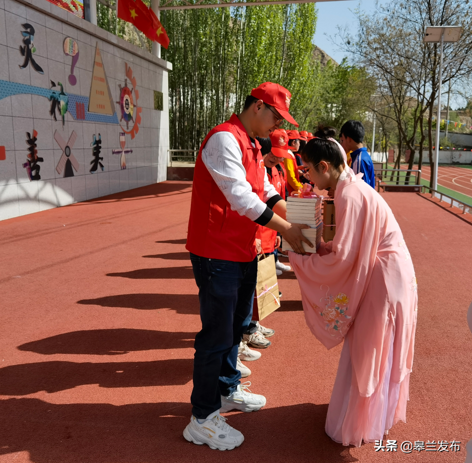 ������ʯ����չ���������Ž�����������ޡ���ʷѧϰ����־Ը����