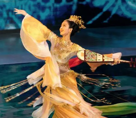 知情人曝佟丽娅父亲突发脑梗！已入院近两月治疗，近期动态疑证实