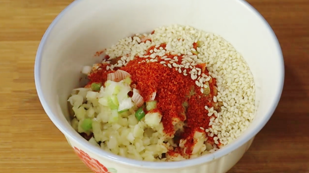 The best way to eat grass carp, the spicy and delicious meat is tender, much better than pickled cabbage fish, the more you eat, the more enjoyable