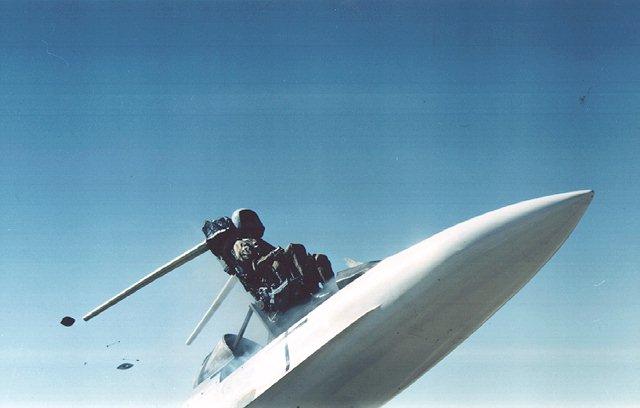 苏57全新座舱让人眼前一亮，各种黑科技设备加身，安全座椅更给力