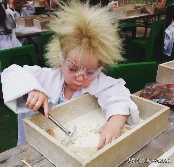 世界上最“奇特”的病，得病后不能洗头梳头，天天顶着爆炸头