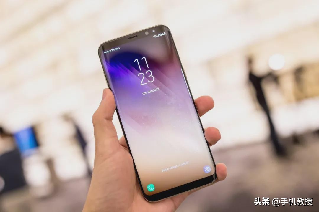 為什么用過曲面屏手機的人，后來都放棄了曲面屏？三個原因很真實