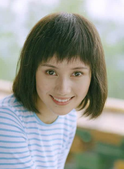 8位眼睛好看的女明星，眼神灵气逼人，仿佛藏着星辰大海