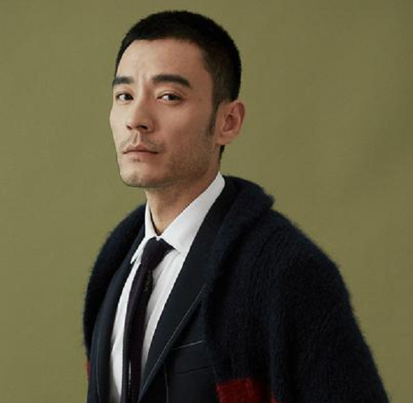 李光洁当爸，被诅咒引网友不满，十八线女星为