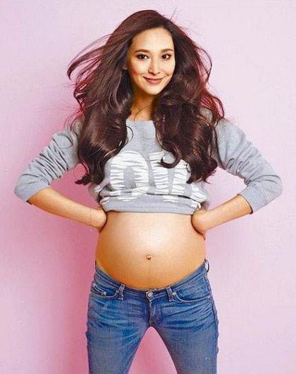 女明星为嫁豪门，不惜沦为生育机器，6年生4胎