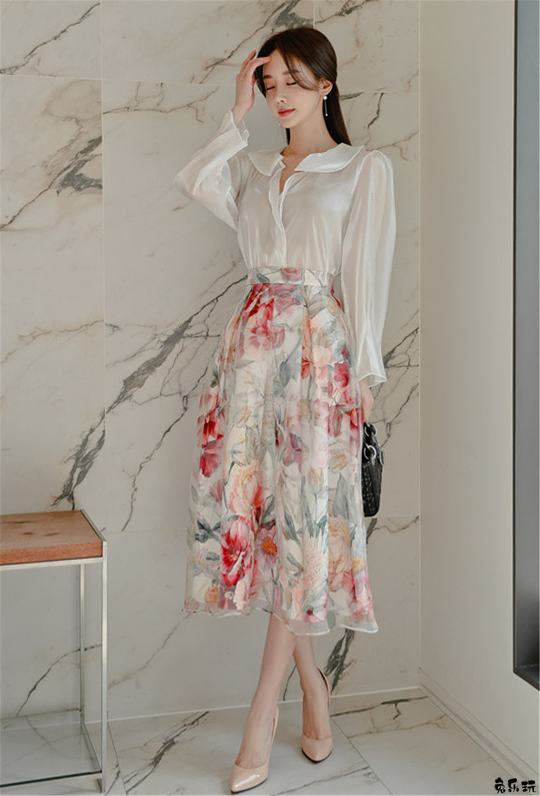 孙允珠：蜜沁娇蕊红菱雪纺婉约公主裙