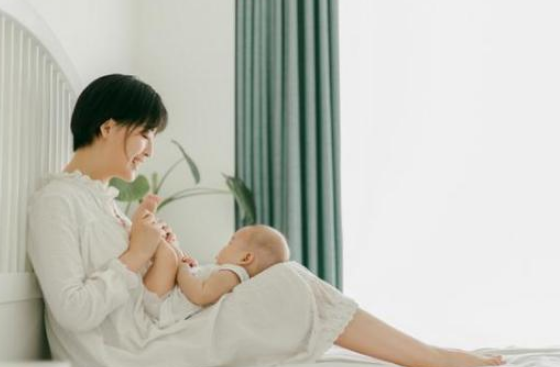 央视主持人杨茗茗发文告别央视，已在央视8年，透露原因惹人泪目