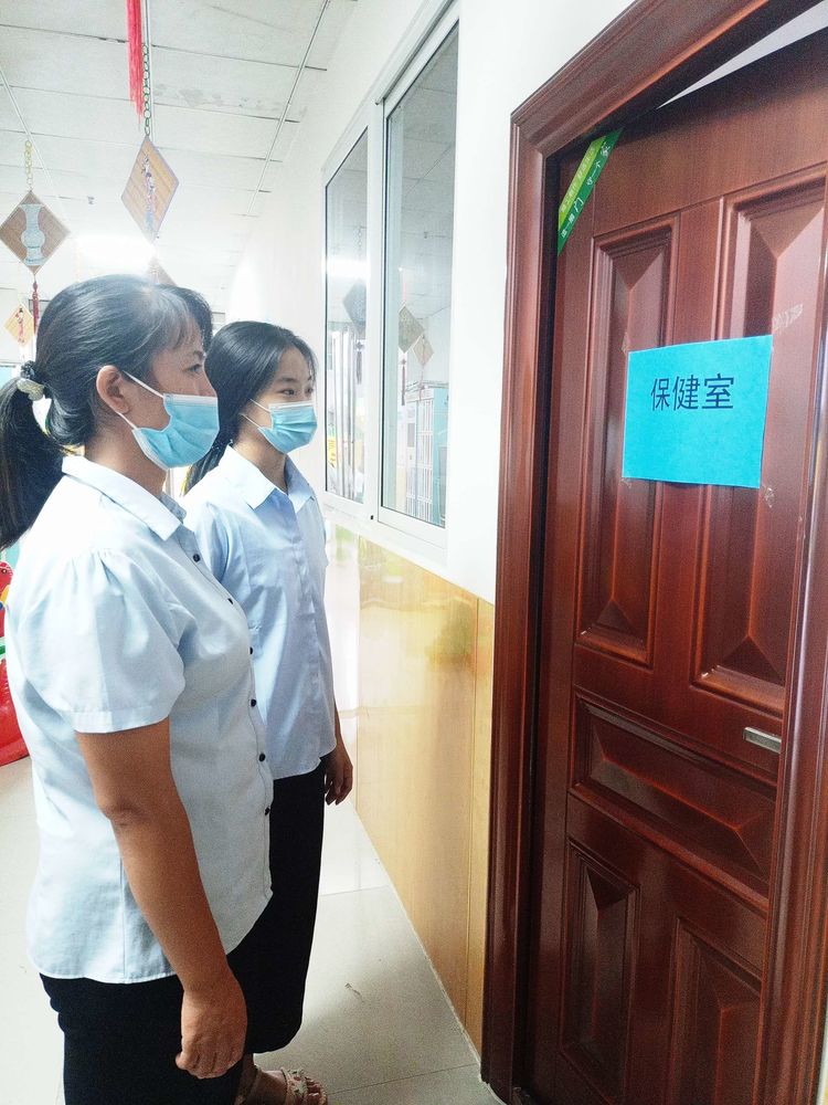 ����������ʵ��������ͯ�鸴ѧʱ�������������׶�԰��������