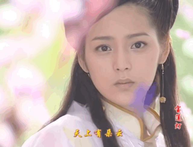 一手好牌打得稀烂，说的就是她吧