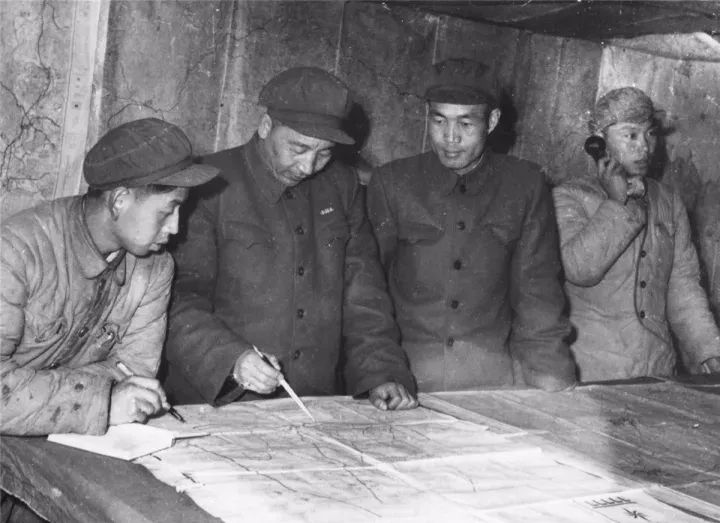 秦基伟对王近山发火：15军决不下阵地！这一战，