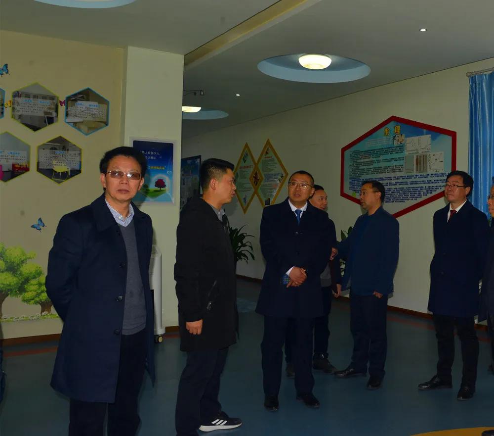 开江中学一行到达州中学考察交流