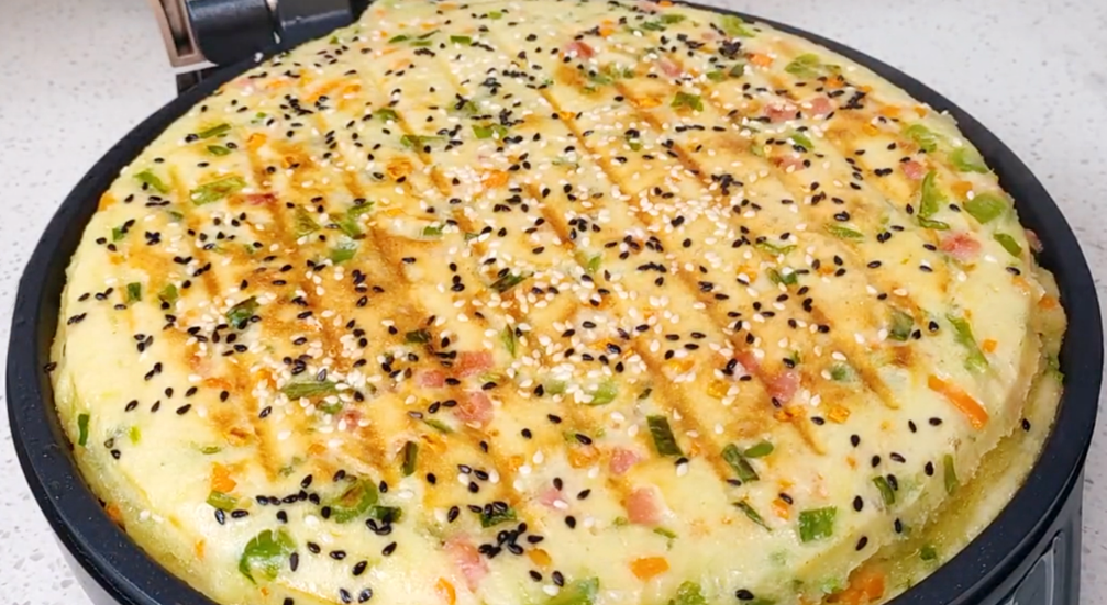 1碗大米打2雞蛋，不熬粥不做飯，出鍋鬆軟鮮香，大人孩子都愛吃