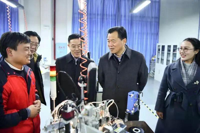 石希欣在芷江调研制造业发展工作时指出：提高智能化自动化水平 不断促进深度融合发展