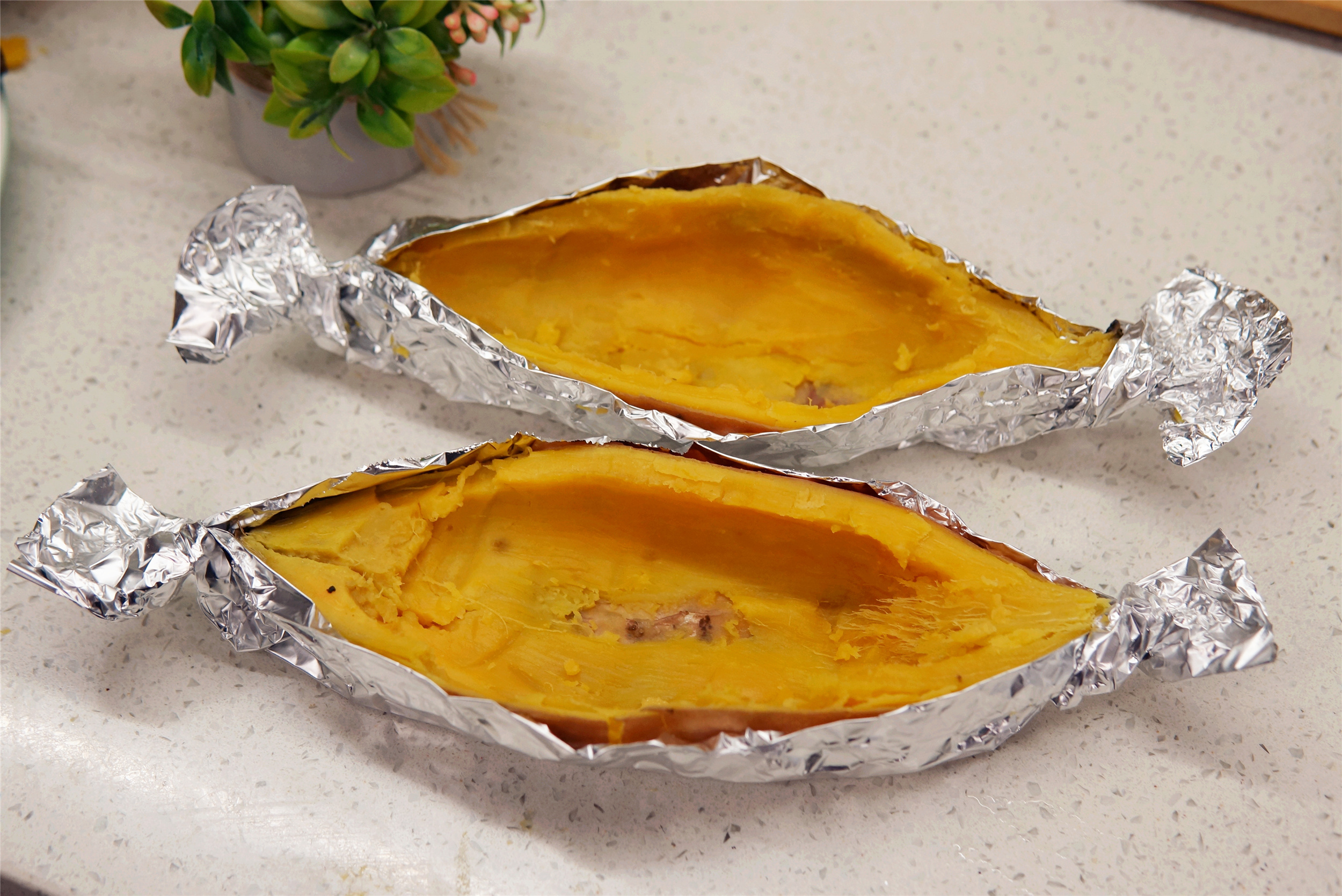 秋天，吃山药吃南瓜别忘了吃它，烤一烤香甜如蜜，太过瘾了