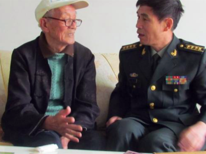 ���ճɷû����������񣬵�Сƽ����Ѱ�ң�ԭ����Ӣ���������ֵ�