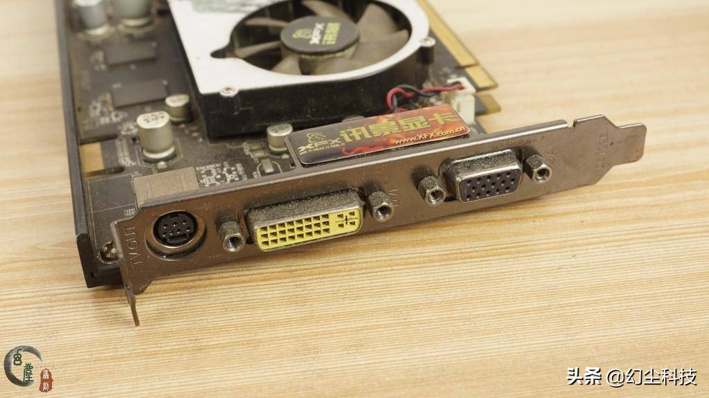 帮亲戚修电脑，打开机箱后，发现显卡电容全爆浆了，要不要修？