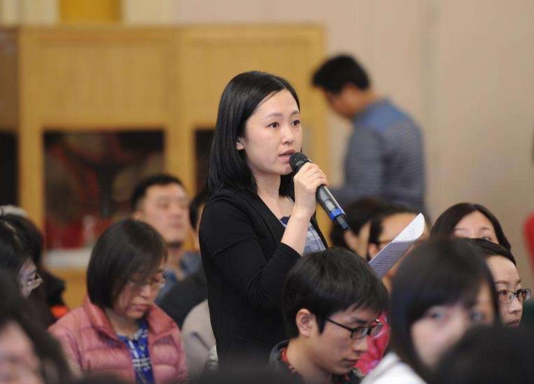 蓬佩奥宣称中国政府干涉美国记者在香港工作，