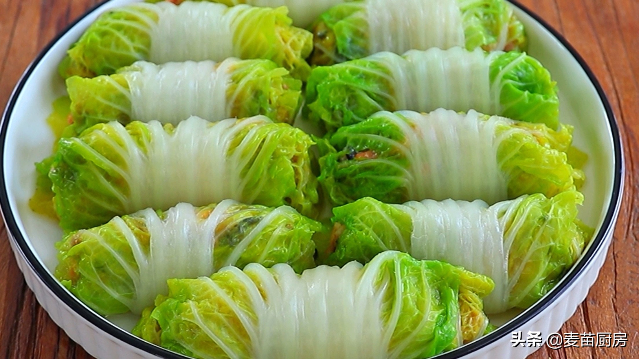 白菜這吃法太鮮嫩了，一層比一層好吃，多汁又美味，老做法教會你