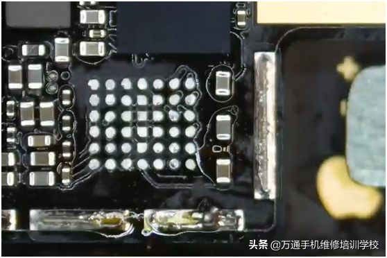 iPhone X白苹果无限重启，一步步维修，最终靠工作经验迅速寻找难题点