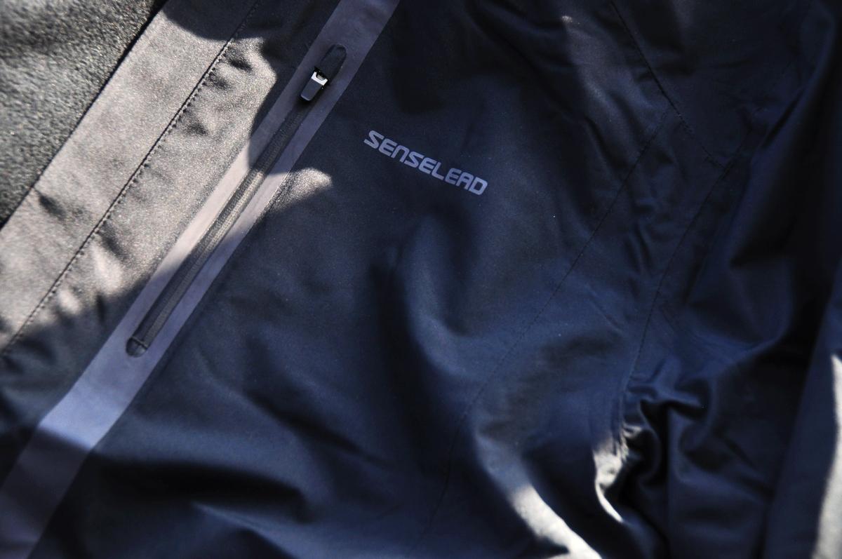 有效应对户外多种天气，SENSELEAD三合一冲锋衣