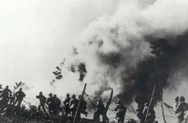 秦基伟对王近山发火：15军决不下阵地！这一战，