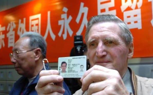 又一批外国专家来华，只为一张中国绿卡，3000名