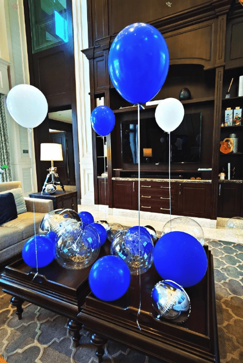 赵文卓夫妇庆儿子满10岁，13岁大女儿身高超妈妈，一家五口好有爱