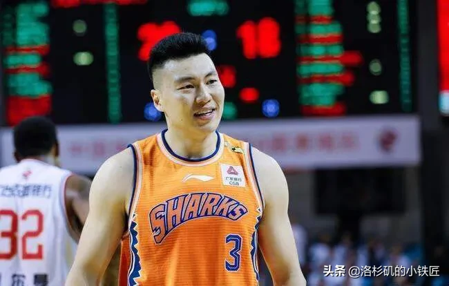 CBA迎3消息：首钢双外援离队，八一悍将示好辽篮，小丁回归成疑