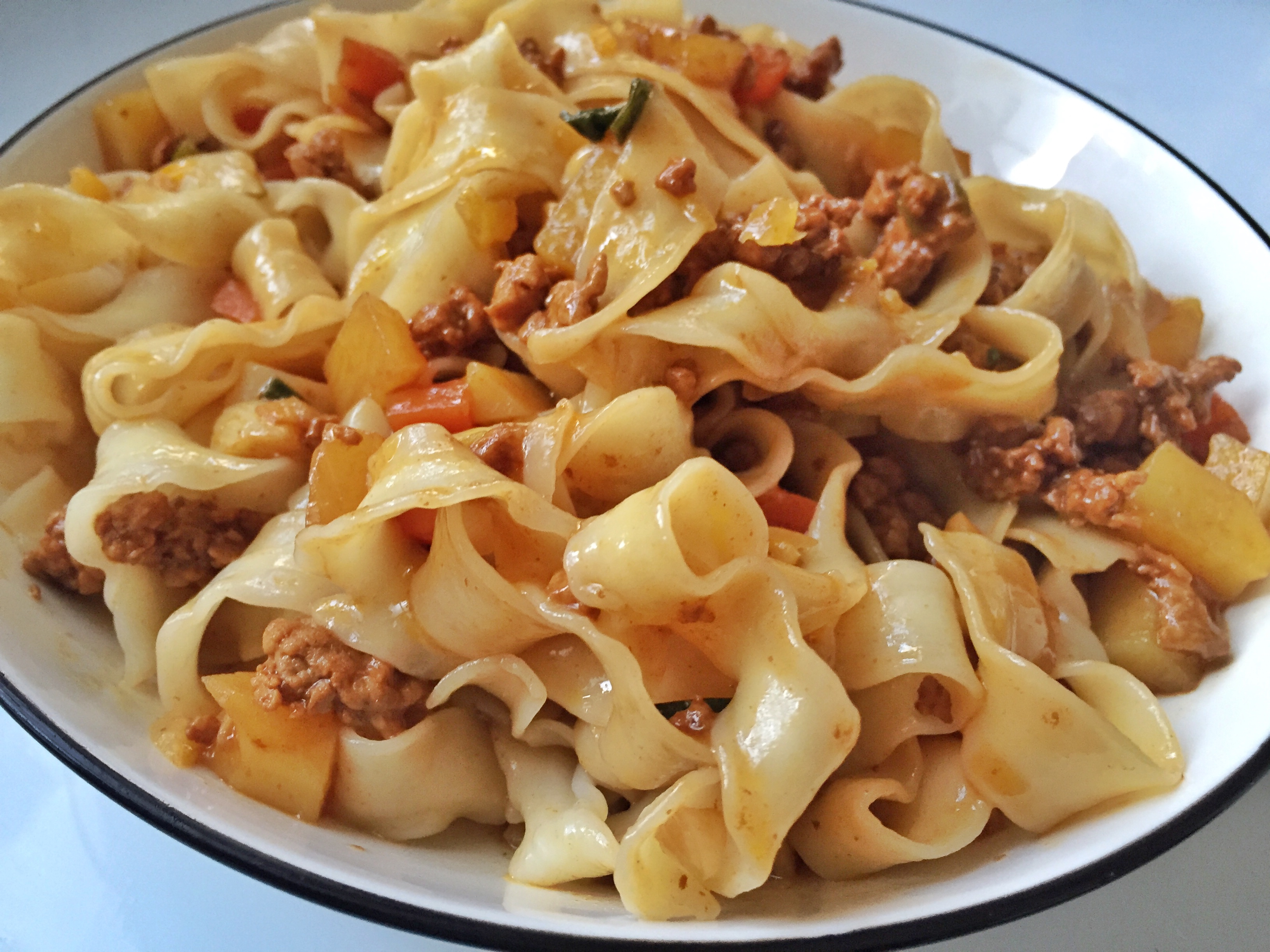 Summer will make the noodles served with soy sauce of potato meat sauce of sweet hot satisfy a craving, one bowl eats not quite, sauce is full-bodied gigantic delicious