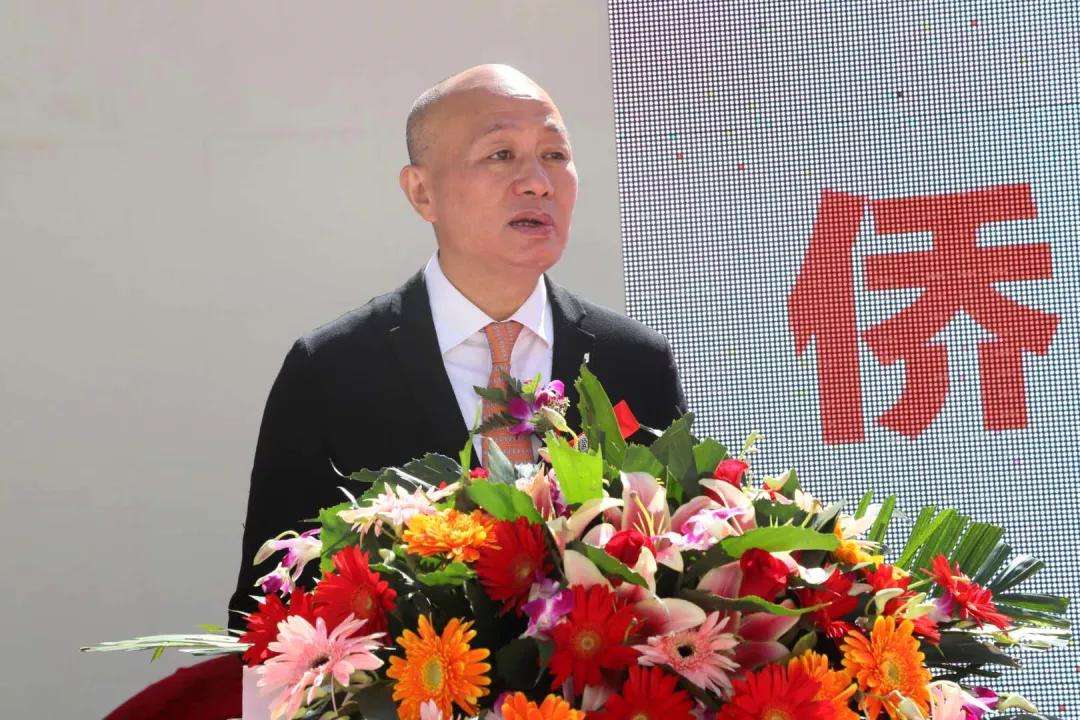 低调的湖南富豪：身价高达1000亿，掌舵中国规模最大眼科医院