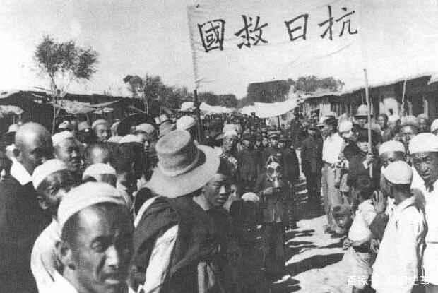 上级让他死守7天，他听成\"守47天\"，最后