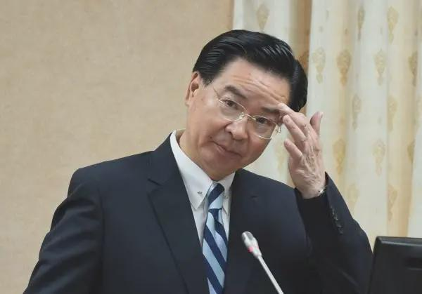 吴钊燮《忠诚报》诉苦，台中将高安国：荷兰人不是“救命稻草”