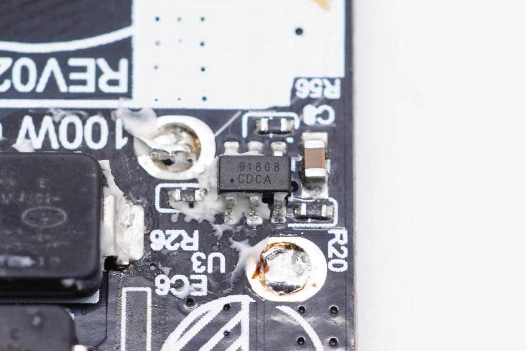 3款倍思100W氮化镓快充拆解大比拼，哪一款才是你的菜？