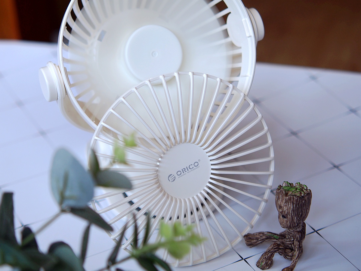 可以变形的迷你风扇ORICO便携风扇