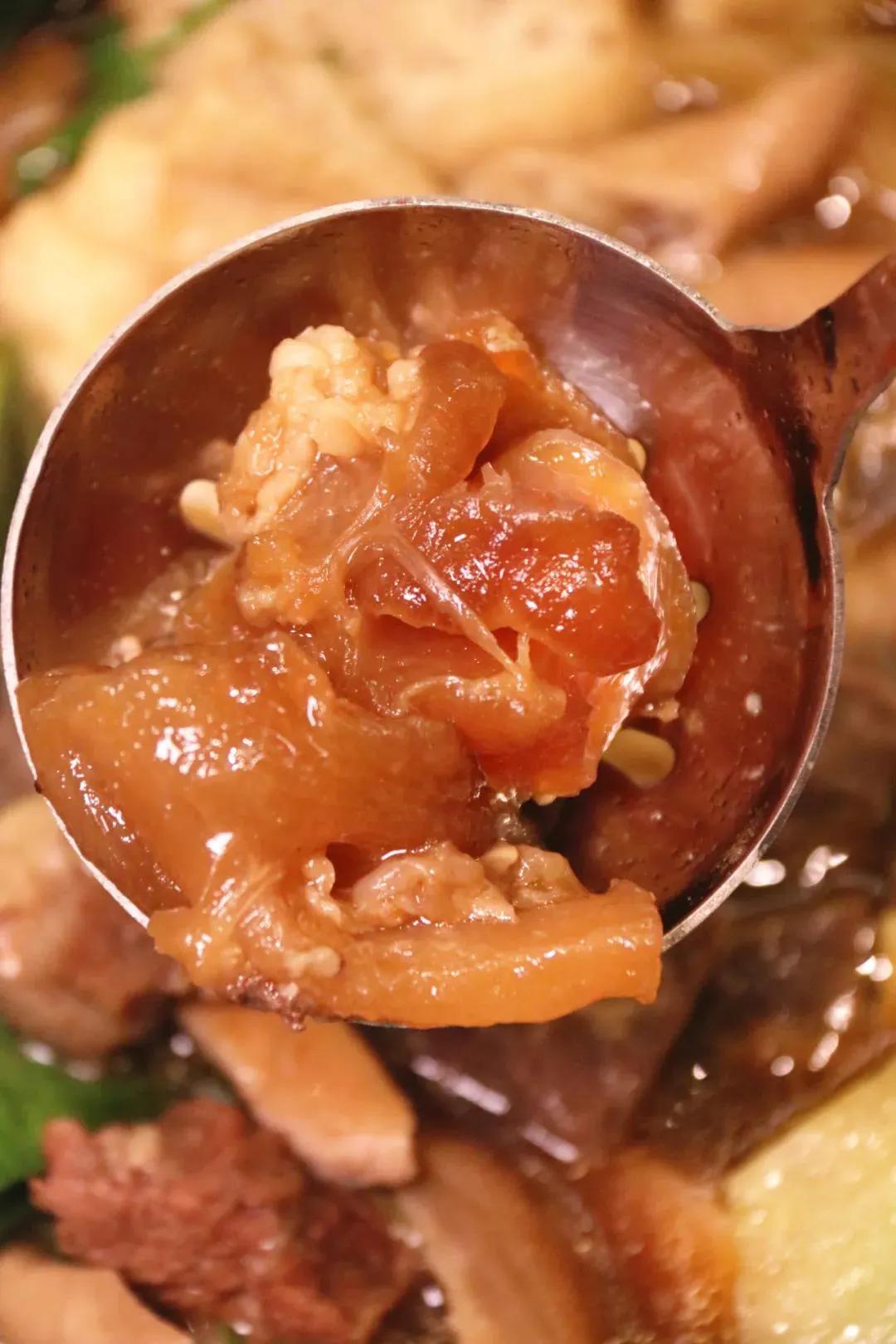 发哥与财叔关于牛杂煲的故事