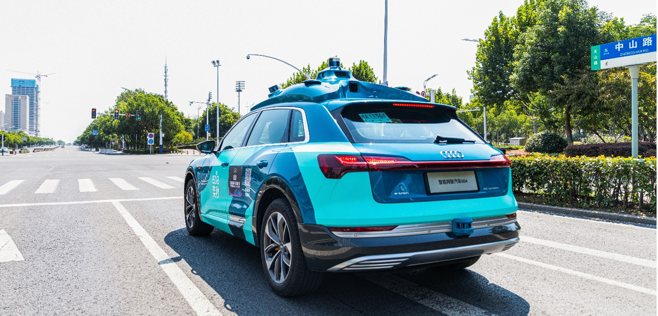 Waymo One取消人类司机，无人驾驶出租车离盈利还有多远